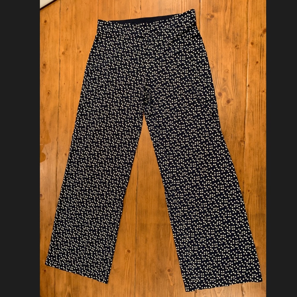 Long White and navy blue heart pants | stretch